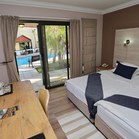 Minen Hotel Цумеб Екстериор снимка