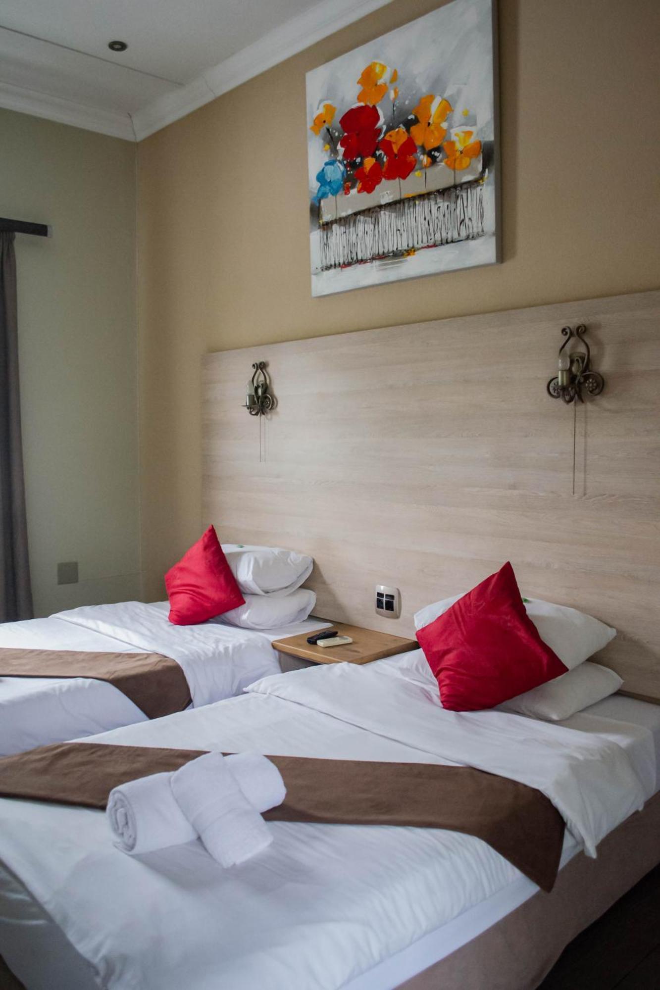 Minen Hotel Цумеб Екстериор снимка